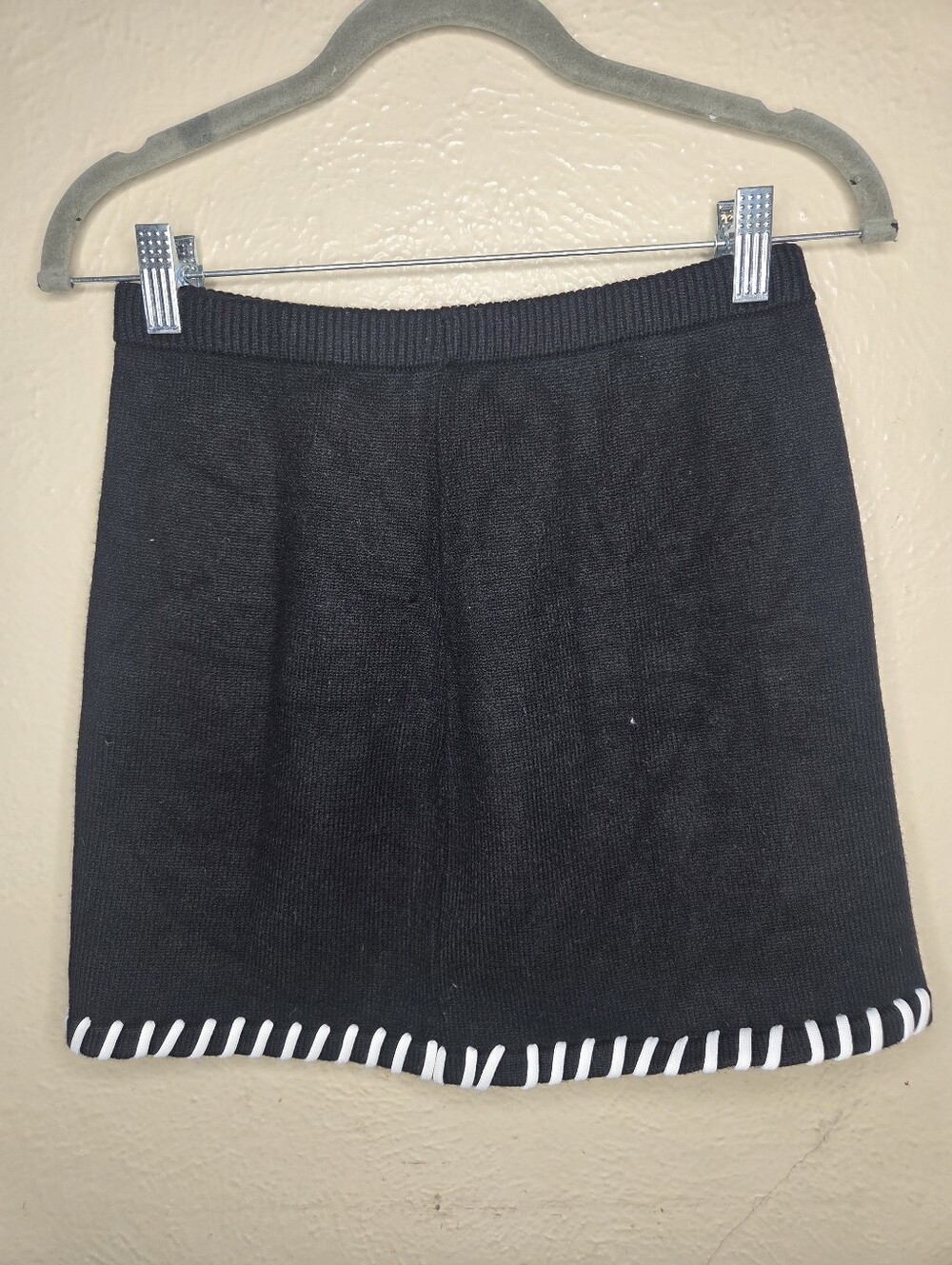 Commense Mini Skirt Black White Edges Womens Size Xs Knit Casual